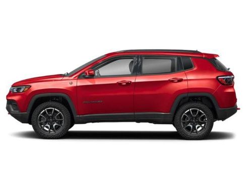 Used 2025 Jeep Compass Trailhawk AWD/4WD image 3