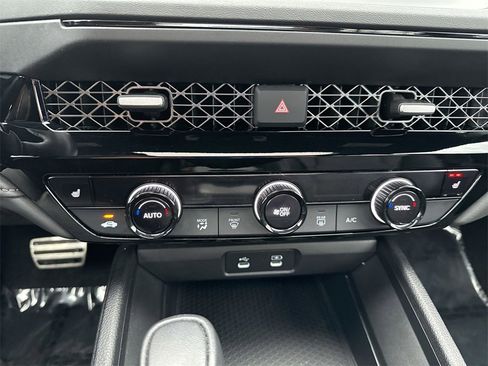 Used 2023 Honda Accord Sport image 17