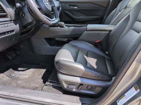 Certified 2023 Nissan Rogue SV w/ SV Premium B Package AWD/4WD image 29