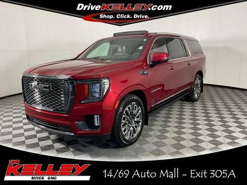 Used 2023 GMC Yukon XL Denali Ultimate AWD/4WD image 1