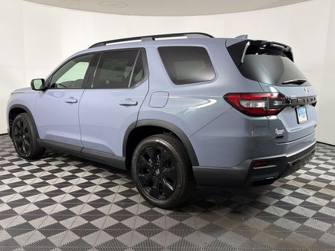New 2026 Honda Pilot Black Edition image 2