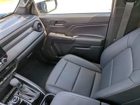 Used 2024 Chevrolet Colorado Trail Boss w/ Advanced Trailering Package AWD/4WD image 16