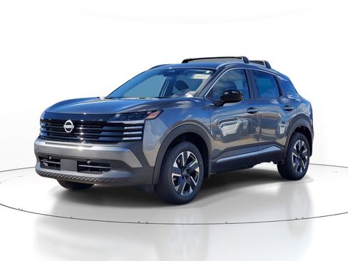 New 2026 Nissan Kicks SV image 2