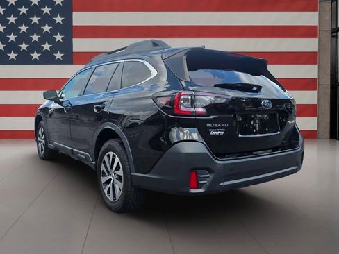 Used 2022 Subaru Outback Premium image 4
