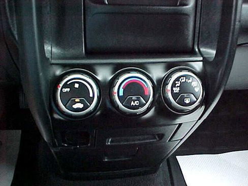 Used 2004 Honda CR-V EX image 23