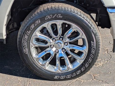 Used 2022 RAM 1500 Laramie image 11