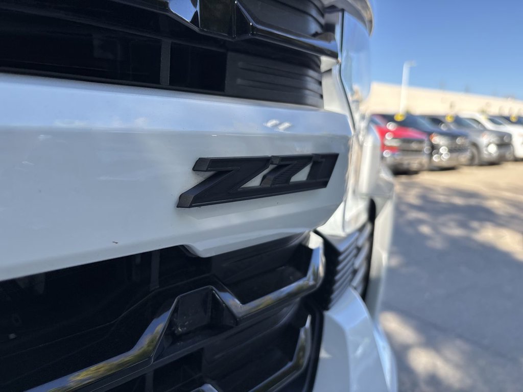 Used 2026 Chevrolet Silverado 1500 RST w/ All Star Edition Plus AWD/4WD image 37