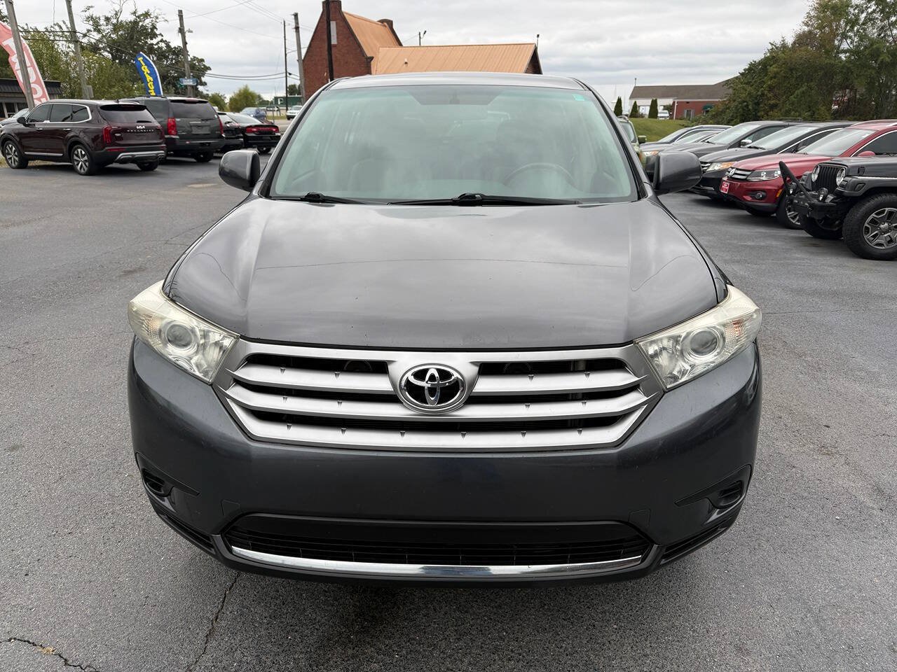 Used 2013 Toyota Highlander FWD image 8