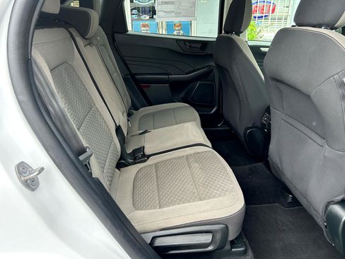 Used 2022 Ford Escape SE w/ Convenience Package image 13