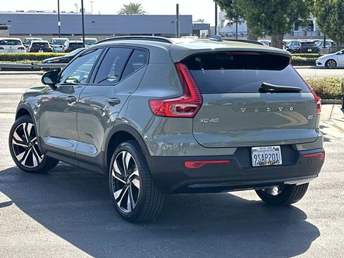 Certified 2025 Volvo XC40 B5 Ultra w/ Climate Package image 6