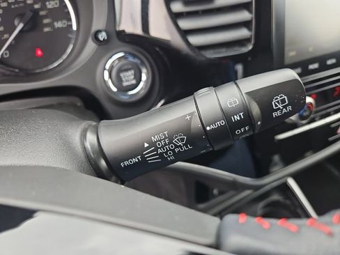 Used 2020 Mitsubishi Outlander SE image 22