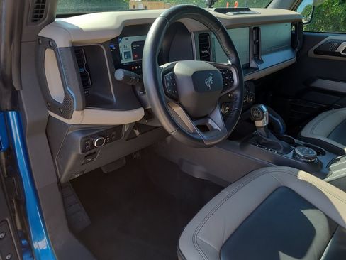 Used 2023 Ford Bronco Wildtrak AWD/4WD image 16