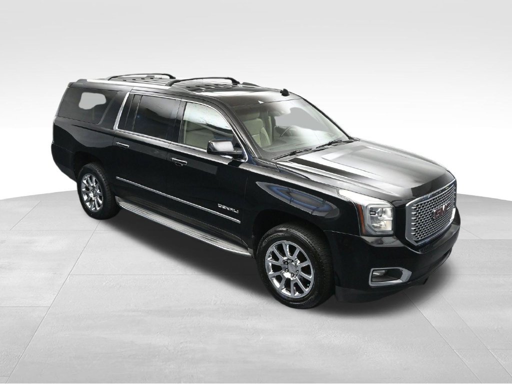 Used 2015 GMC Yukon XL Denali w/ Touring Package RWD image 38