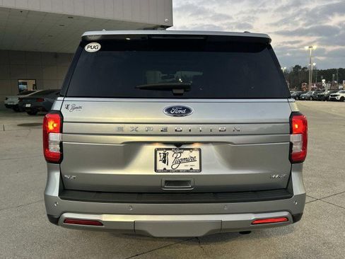 Used 2024 Ford Expedition Max XLT image 6