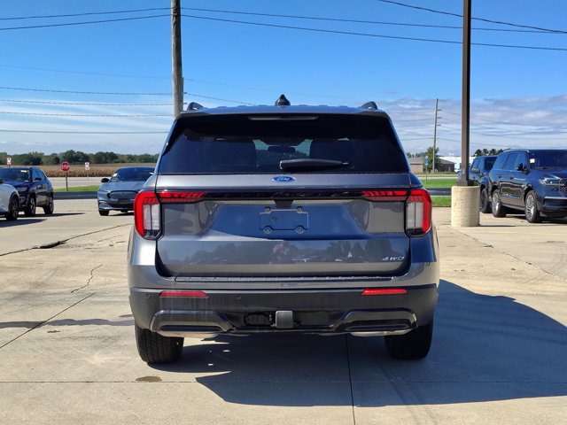 Certified 2025 Ford Explorer ST-Line AWD/4WD image 5