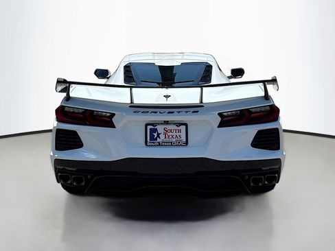 Used 2022 Chevrolet Corvette Stingray Coupe w/ 1LT RWD image 6