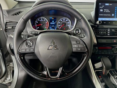 Used 2025 Mitsubishi Eclipse Cross SE image 12