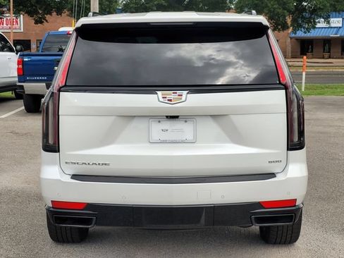 Used 2024 Cadillac Escalade Sport w/ Touring Package AWD/4WD image 6