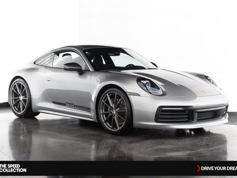 Used 2024 Porsche 911 Carrera T image 2