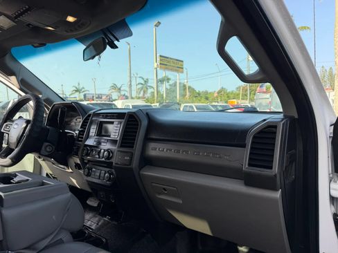 Used 2017 Ford F350 XL w/ Power Equipment Group AWD/4WD image 20