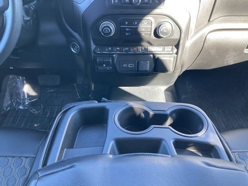 Used 2024 Chevrolet Silverado 2500 Custom w/ Custom Value Package image 29