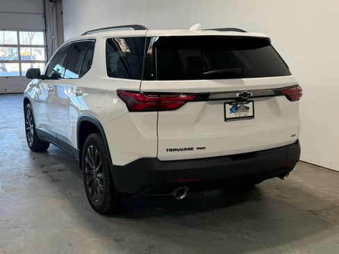 Certified 2023 Chevrolet Traverse RS image 3