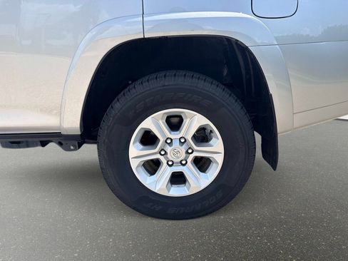 Used 2023 Toyota 4Runner SR5 Premium w/ Moonroof Package RWD image 10