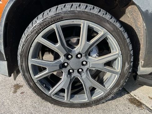 Used 2025 Chevrolet Tahoe LS image 10