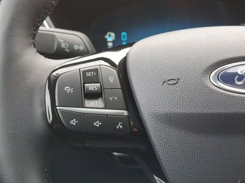 Used 2024 Ford Escape SE w/ PHEV Premium Package image 19