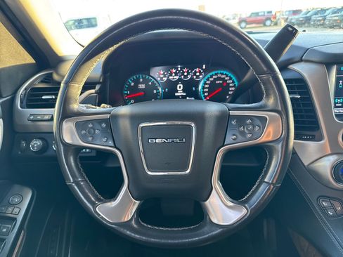 Used 2020 GMC Yukon XL Denali w/ Open Road Package image 15