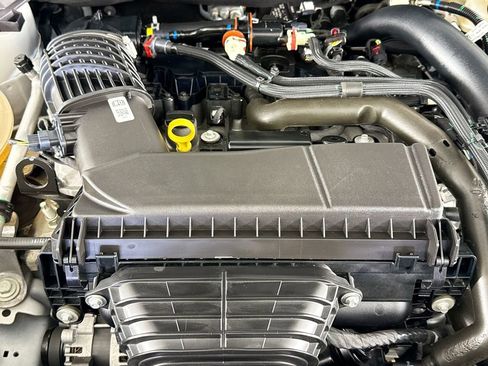 Used 2023 Lincoln Corsair FWD image 27