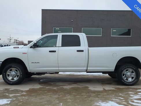 Used 2022 RAM 2500 Tradesman w/ Chrome Appearance Group image 2