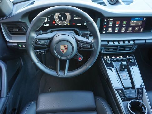 Used 2025 Porsche 911 Carrera image 16