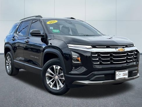 Used 2025 Chevrolet Equinox LT w/ Convenience Package II image 35