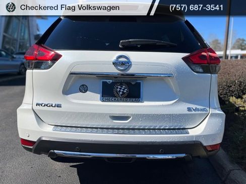 Used 2019 Nissan Rogue SV image 10