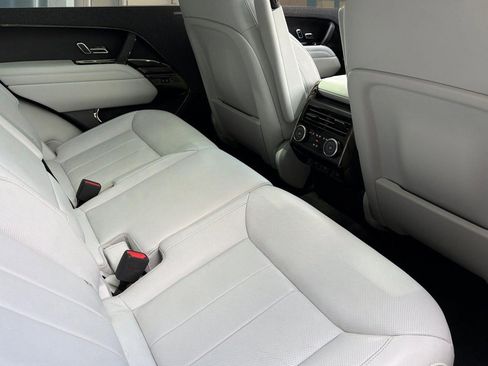Used 2023 Land Rover Range Rover Sport SE AWD/4WD image 30
