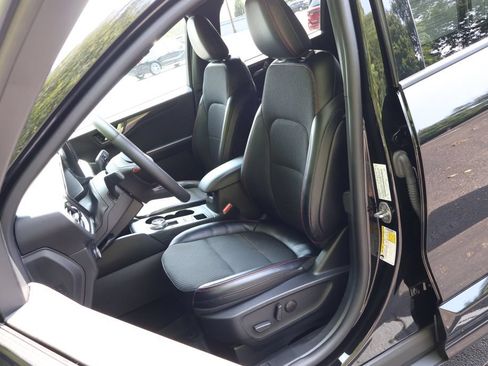 Used 2024 Ford Escape ST-Line w/ Tech Pack #1 AWD/4WD image 31