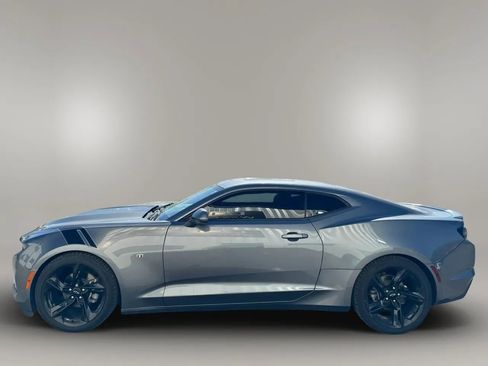 Used 2021 Chevrolet Camaro LT w/ RS Package RWD image 7