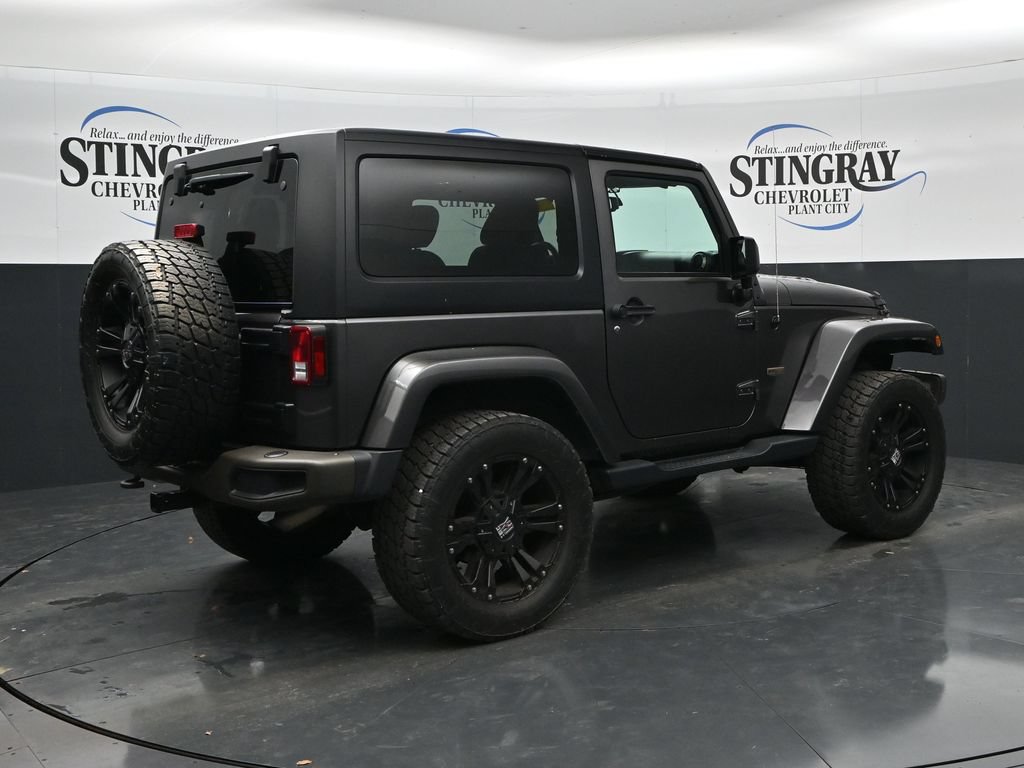 Used 2016 Jeep Wrangler Sahara AWD/4WD image 7