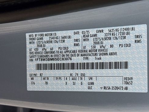 Used 2025 Ford F350 Platinum AWD/4WD image 37