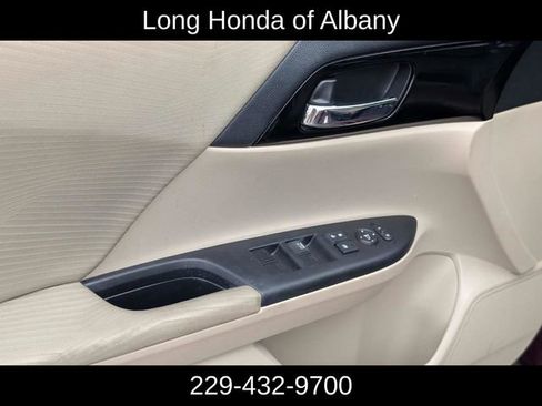 Used 2016 Honda Accord LX image 10