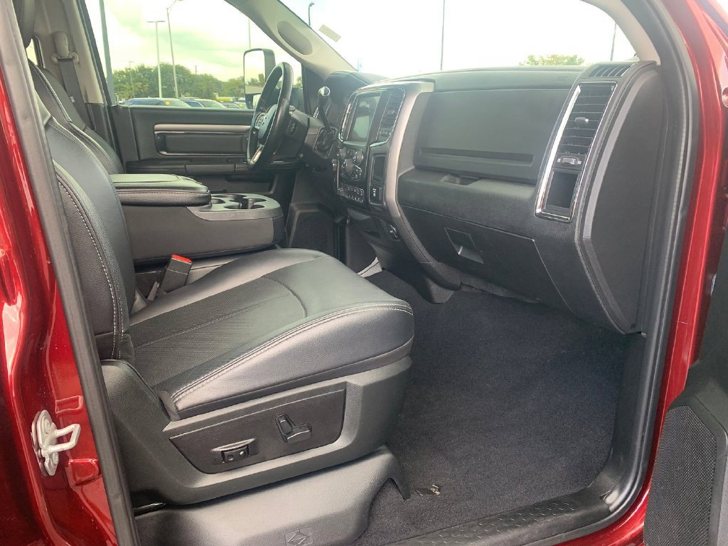 Used 2018 RAM 2500 Laramie w/ Sport Appearance Group AWD/4WD image 10
