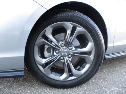 Used 2023 Honda Accord EX image 43