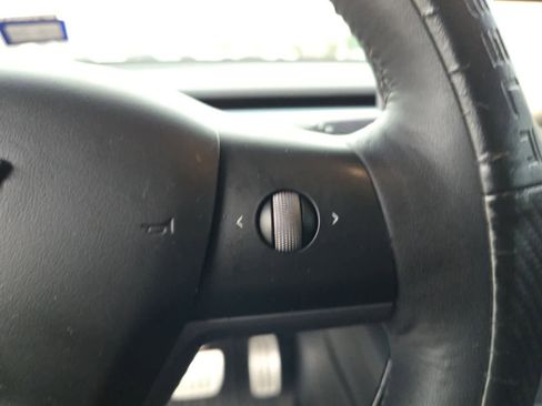 Used 2022 Tesla Model Y Performance AWD/4WD image 22