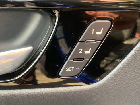 Used 2024 Honda CR-V EX-L image 7