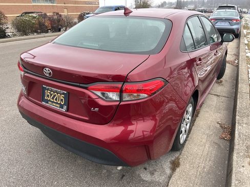 Used 2023 Toyota Corolla LE image 4