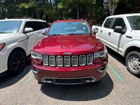 Used 2017 Jeep Grand Cherokee Overland AWD/4WD image 11