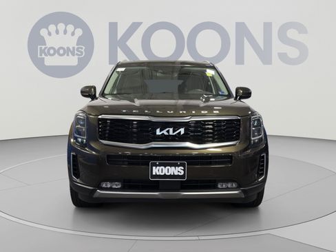 Used 2022 Kia Telluride SX w/ Towing Package FWD image 11
