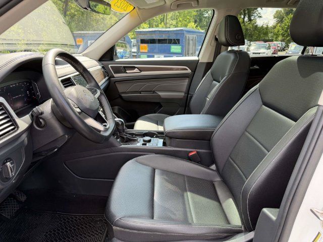 Used 2023 Volkswagen Atlas SE w/ Panoramic Sunroof Package AWD/4WD image 17