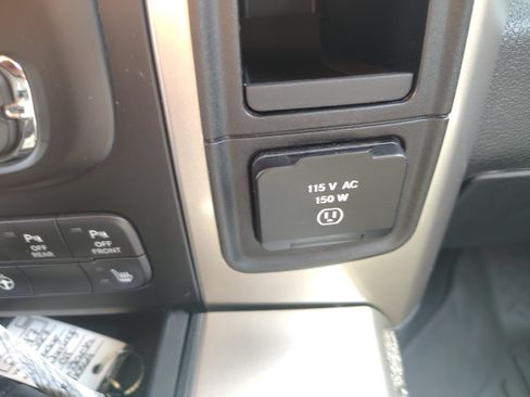 Used 2018 RAM 1500 Big Horn AWD/4WD image 34